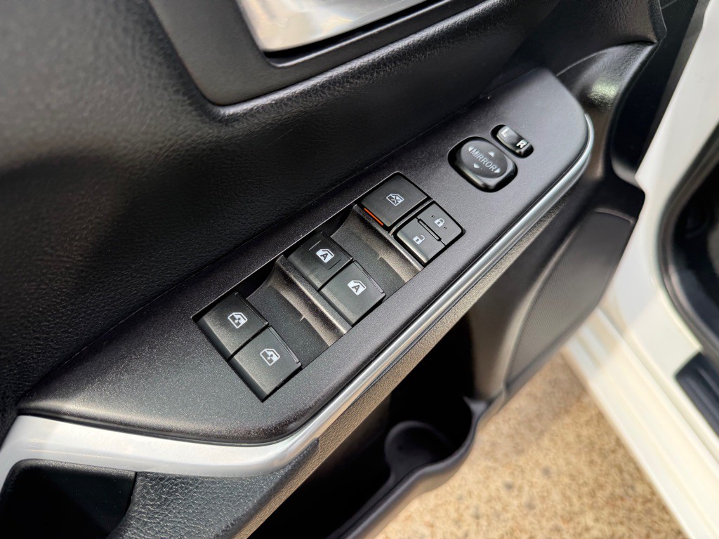 2015 Toyota Camry Image 21