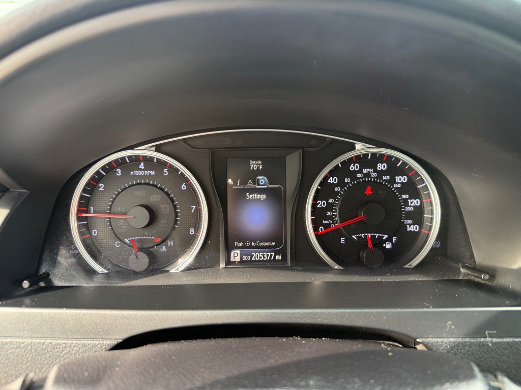 2015 Toyota Camry Image 23