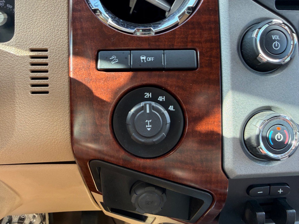 2013 Ford F-250 Image 22