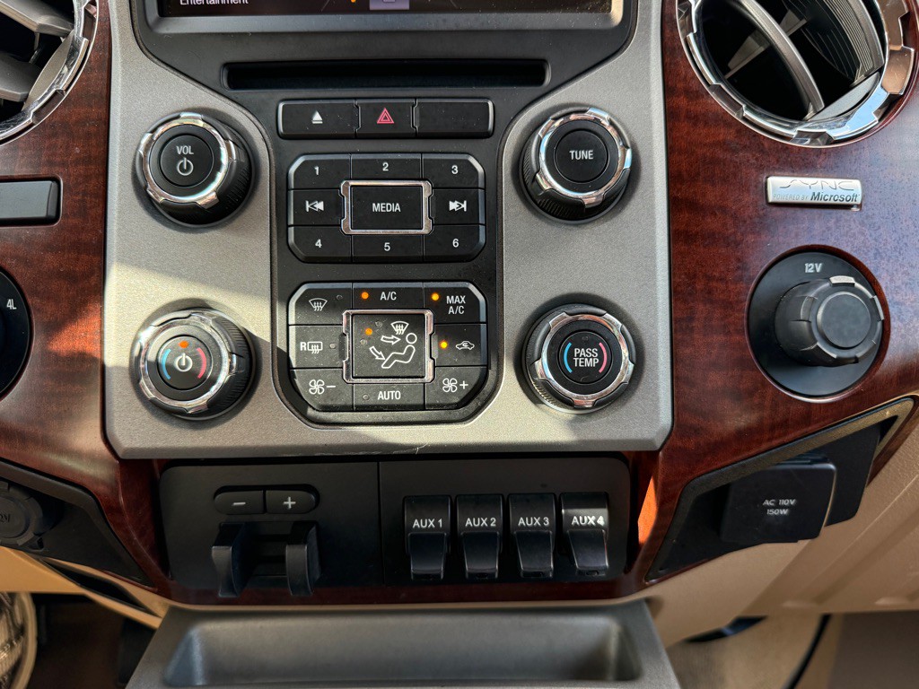 2013 Ford F-250 Image 23