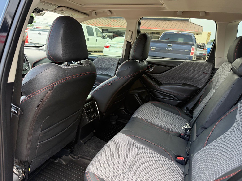 2020 Subaru Forester Image 17