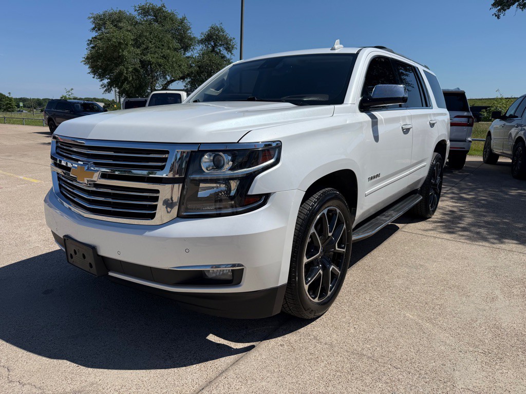2017 Chevrolet Tahoe Image 3