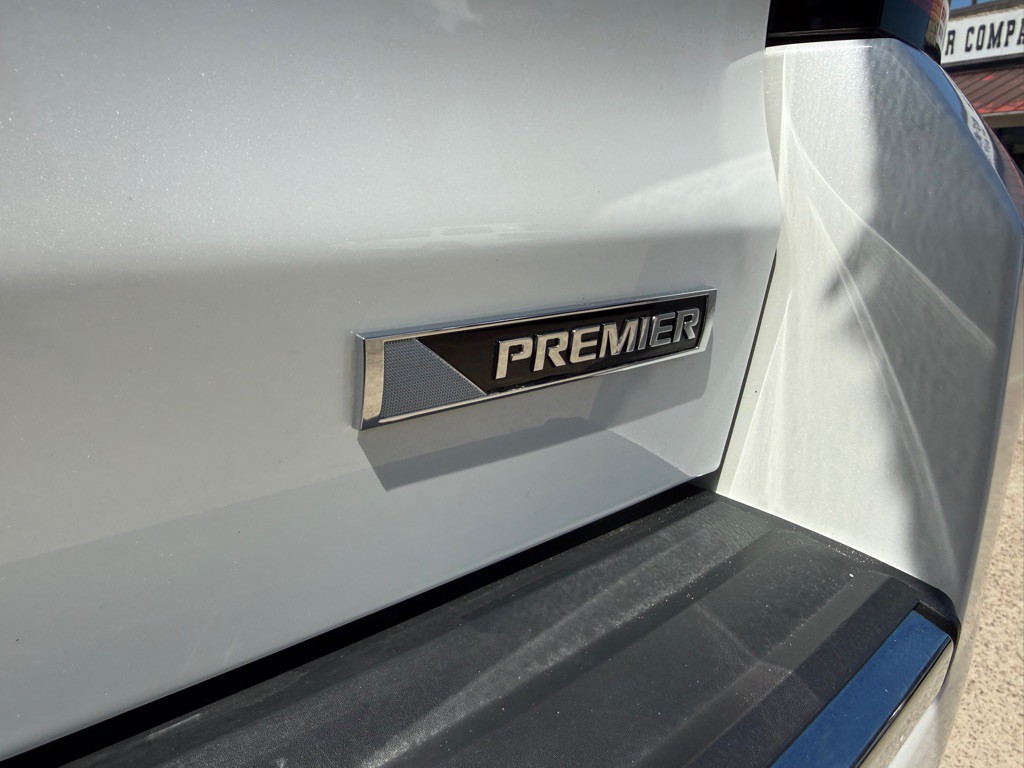 2017 Chevrolet Tahoe Image 11