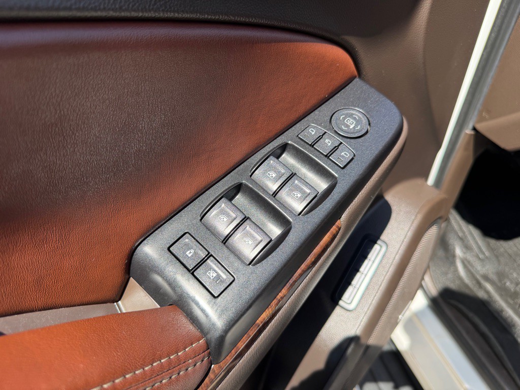 2017 Chevrolet Tahoe Image 22