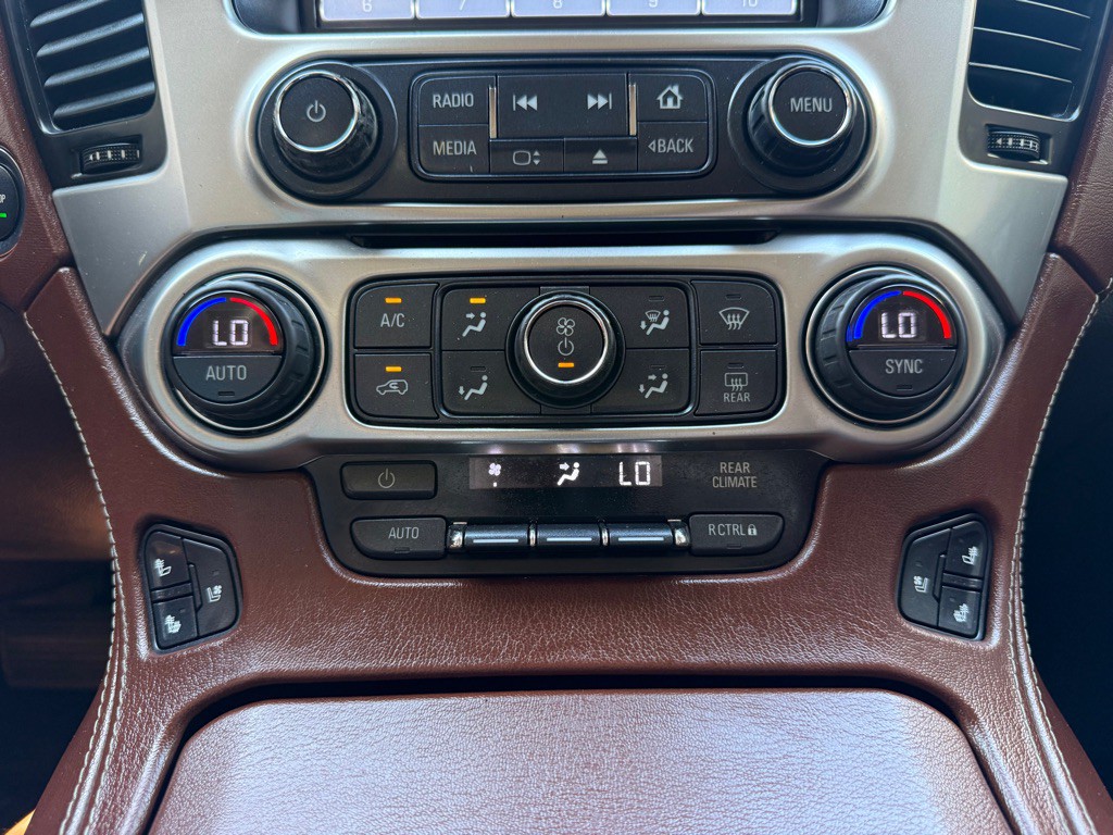 2017 Chevrolet Tahoe Image 34