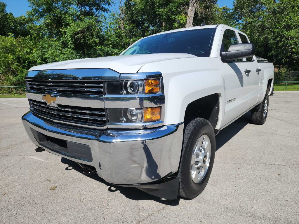 2015 Chevrolet Silverado 1500 Image 3