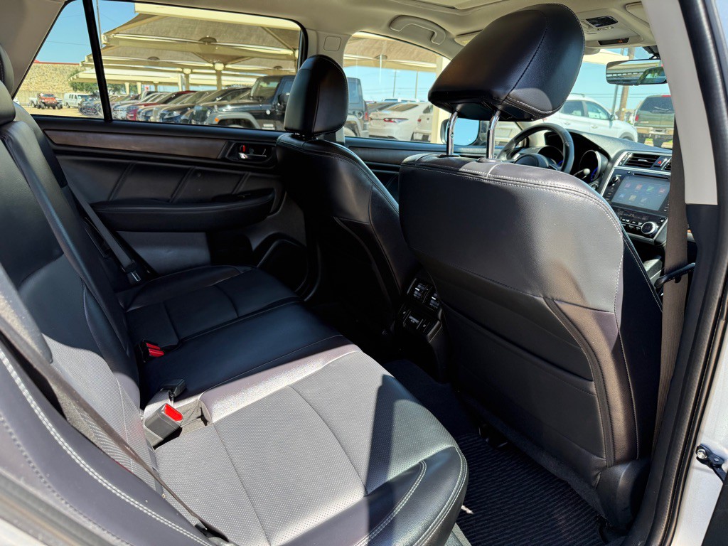 2018 Subaru Outback Image 17