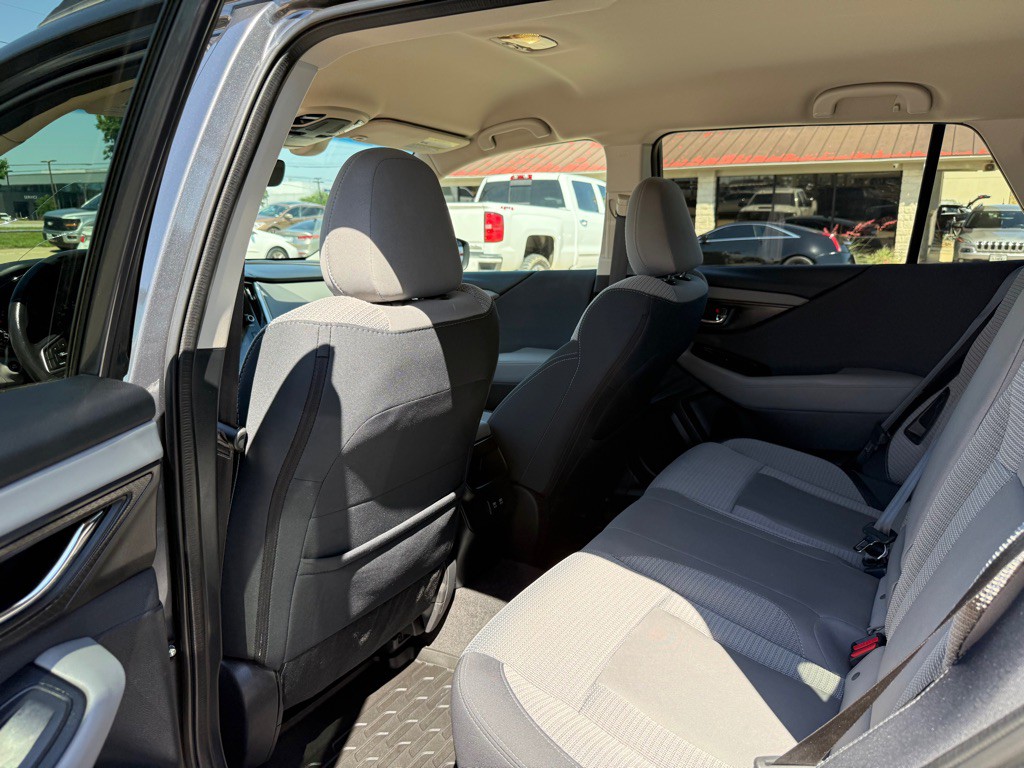 2021 Subaru Outback Image 17