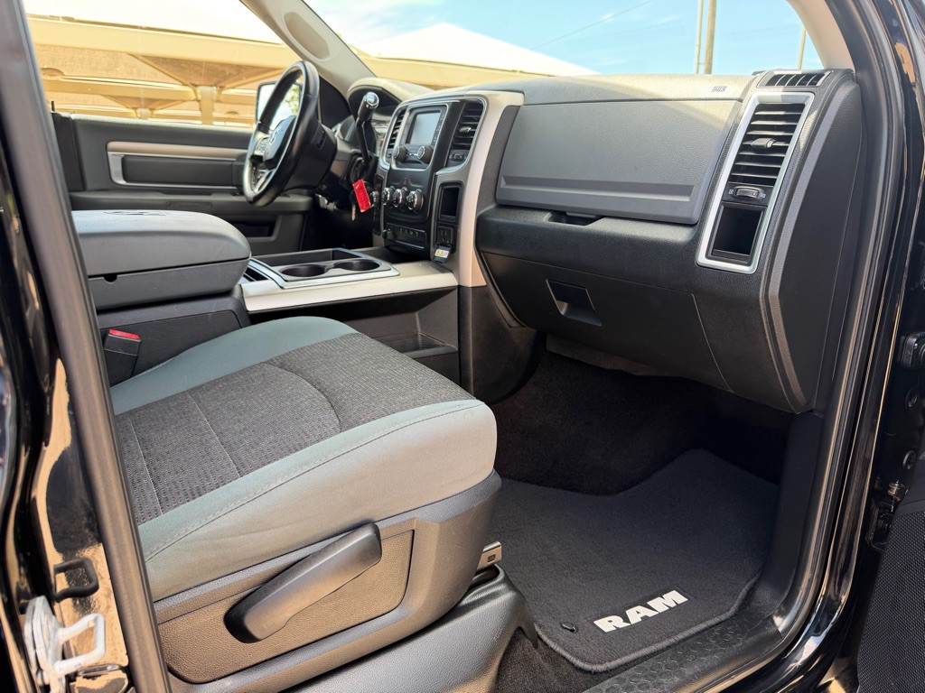2014 RAM 2500 Image 28
