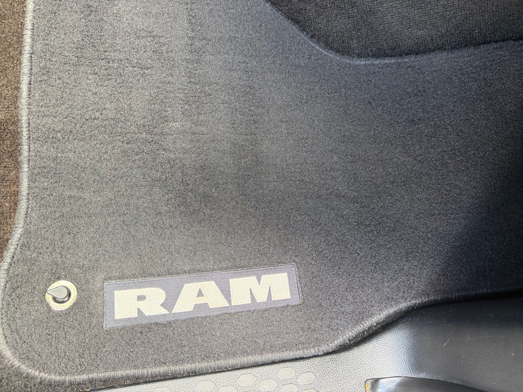 2014 RAM 2500 Image 29