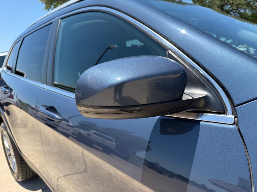 2019 Jeep Cherokee Image 11
