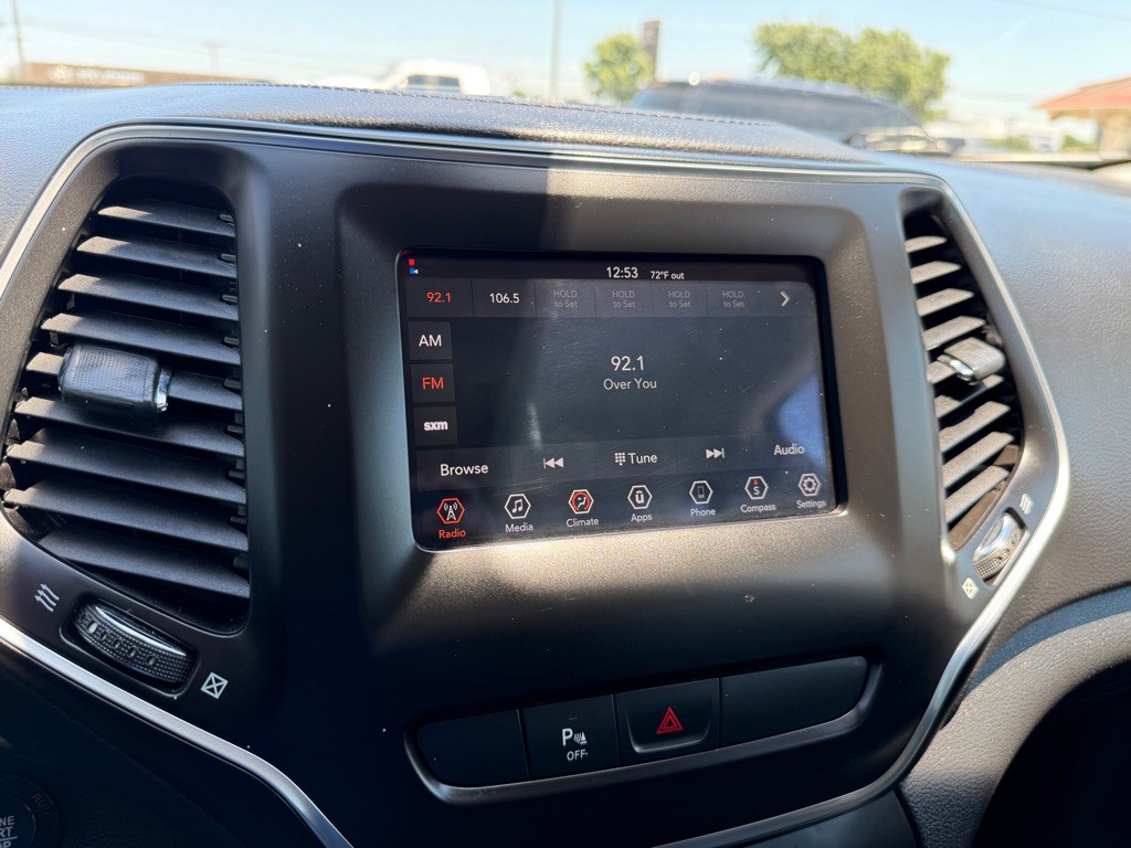 2019 Jeep Cherokee Image 18