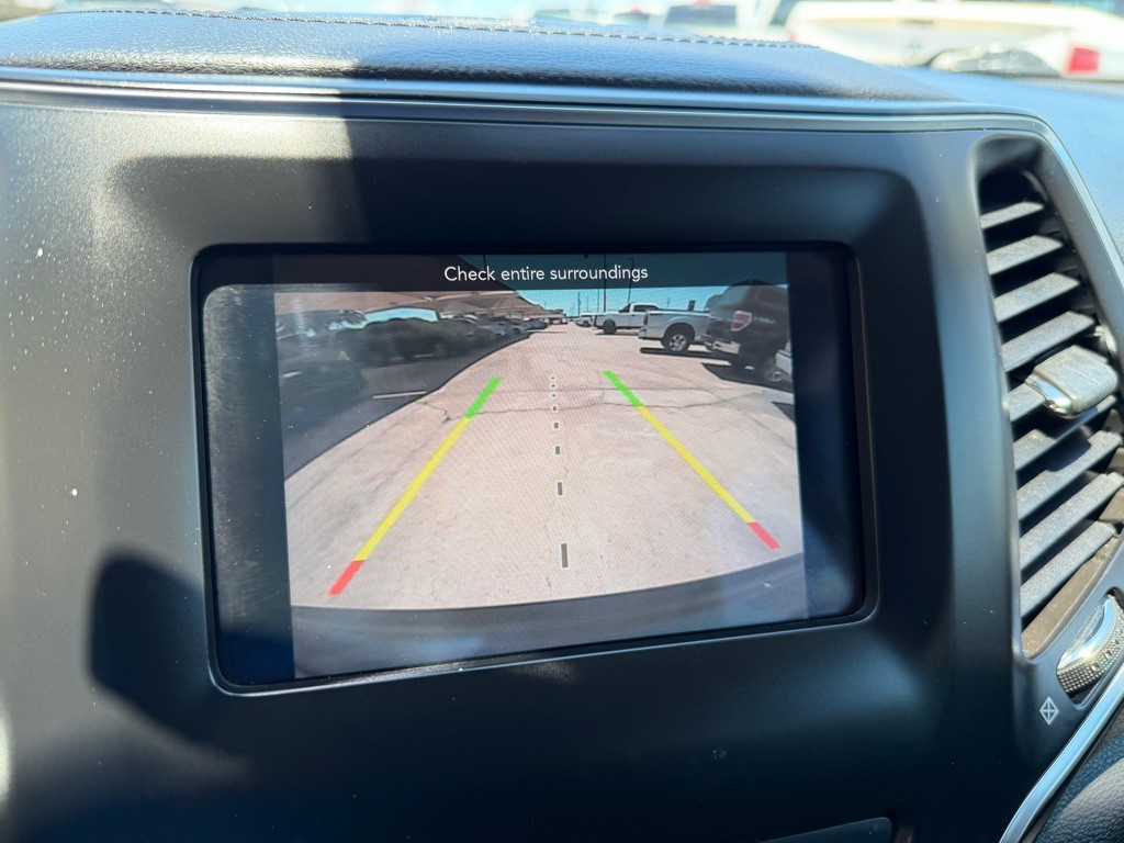 2019 Jeep Cherokee Image 20