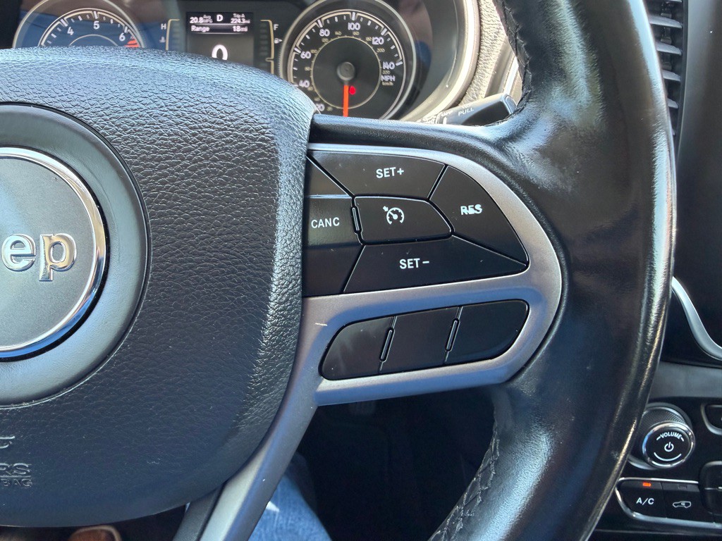 2019 Jeep Cherokee Image 22
