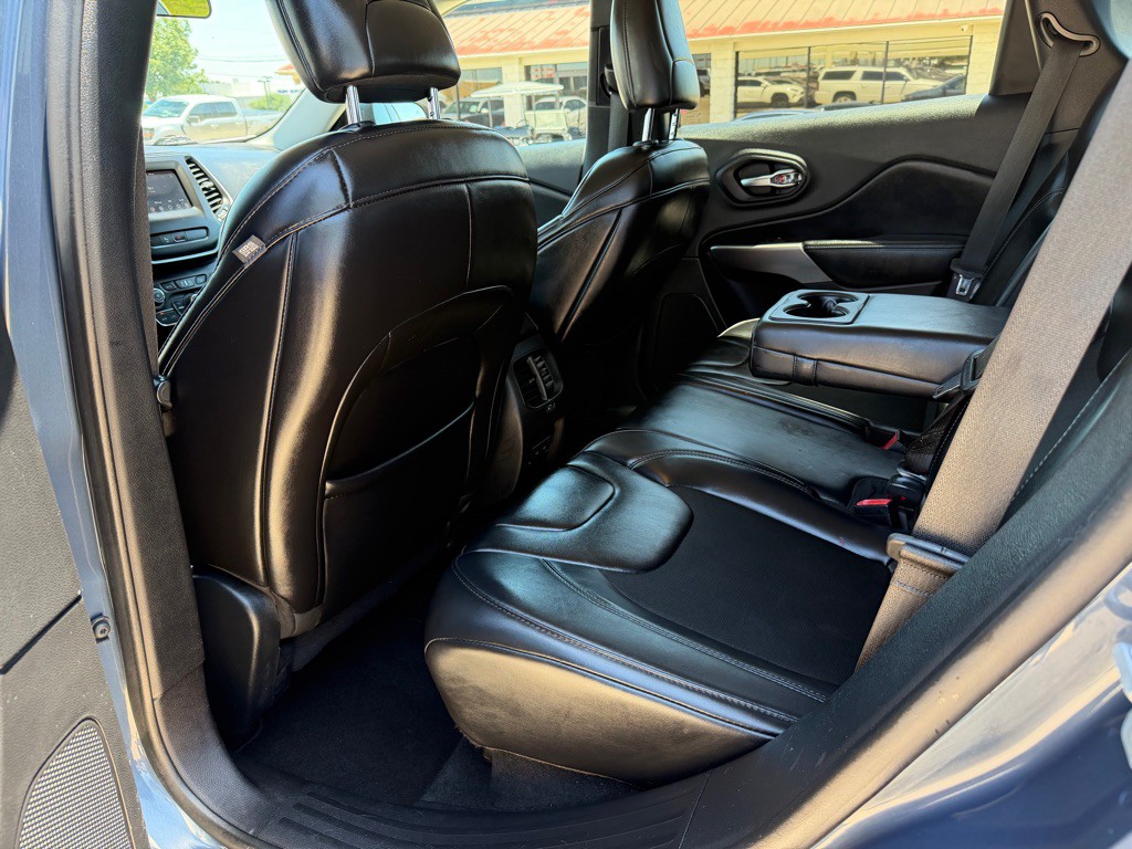 2019 Jeep Cherokee Image 26
