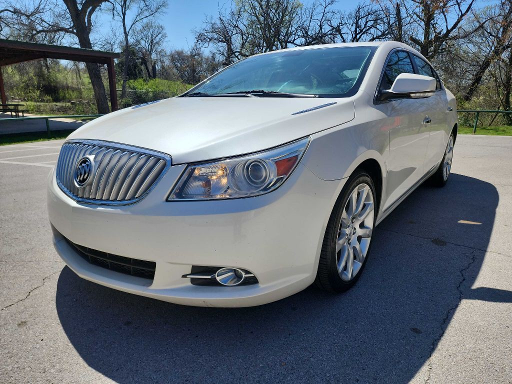 2010 Buick Lacrosse Image 4