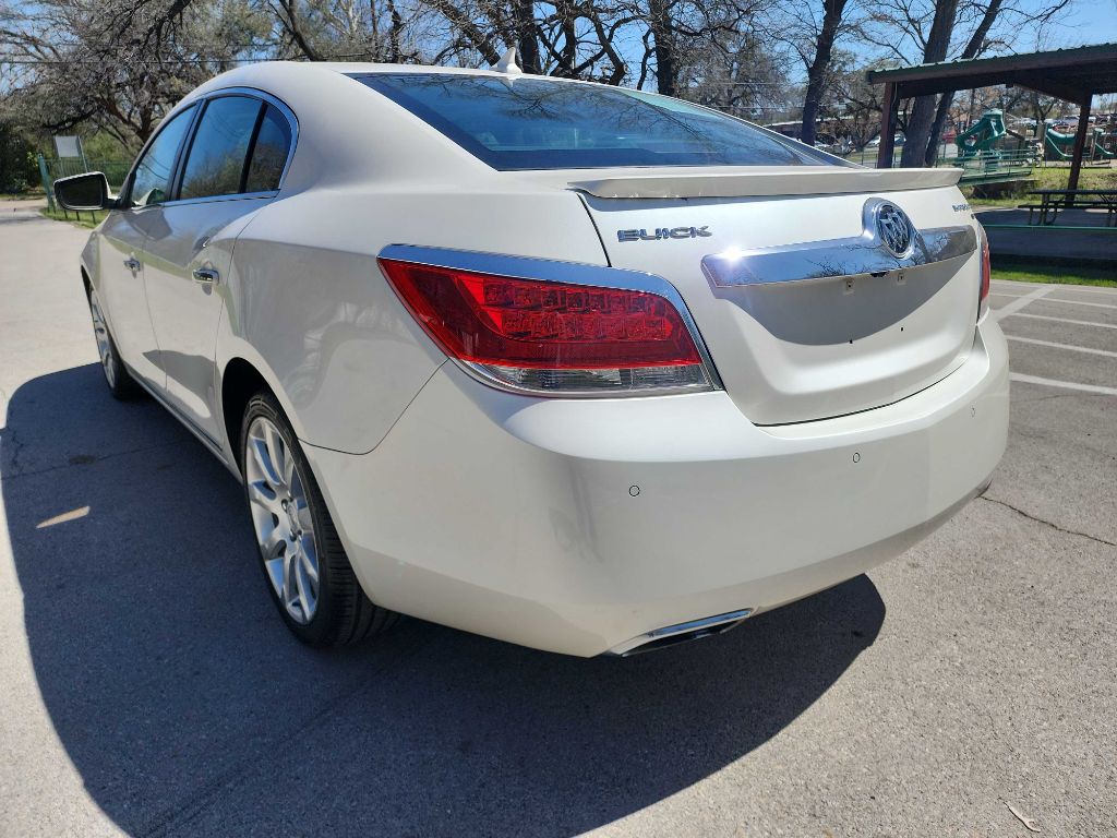 2010 Buick Lacrosse Image 6