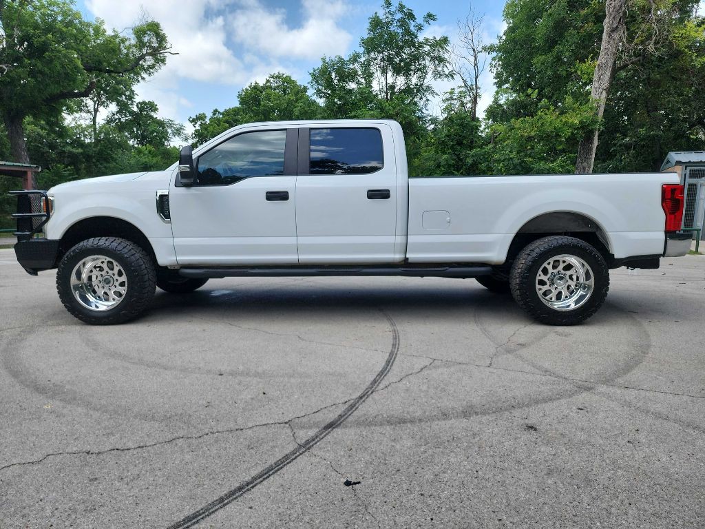 2022 Ford F-350 Image 5
