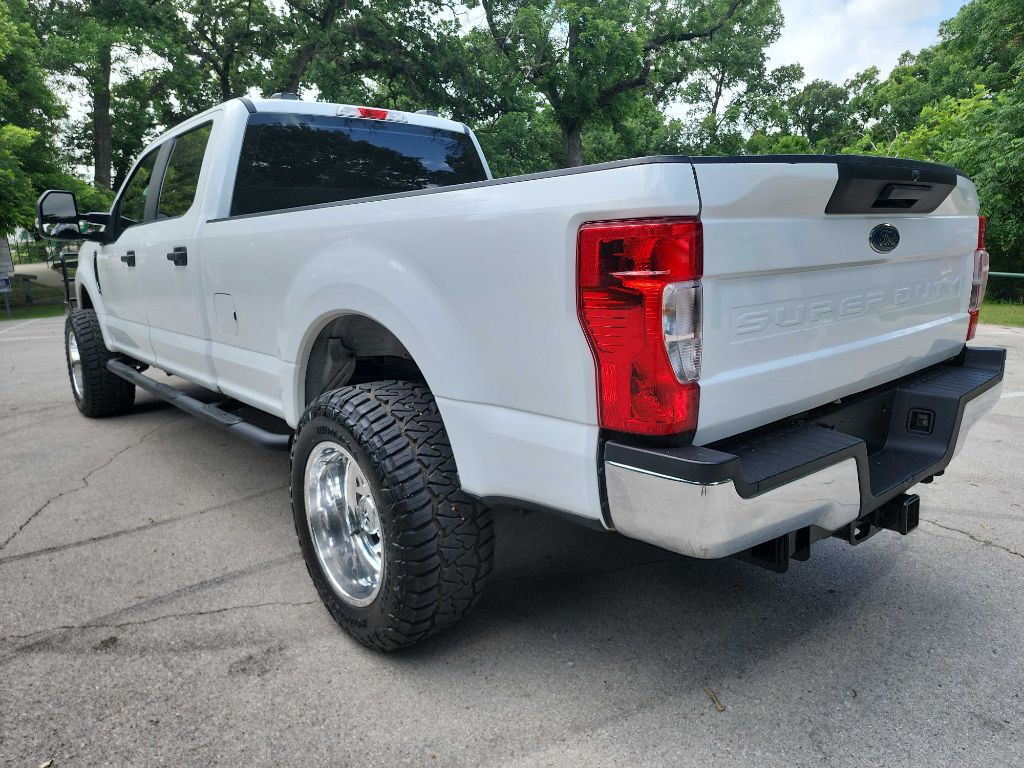 2022 Ford F-350 Image 6