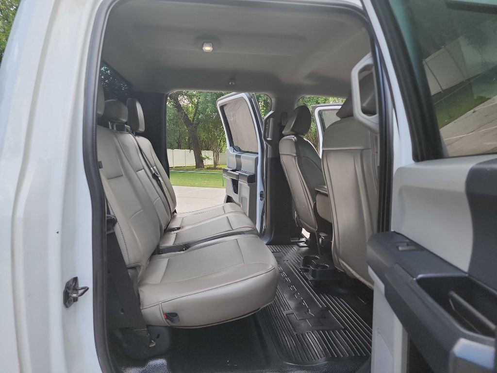 2022 Ford F-350 Image 32