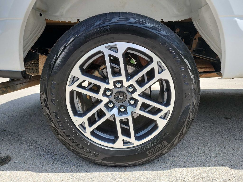 2017 Ford F-150 Image 11