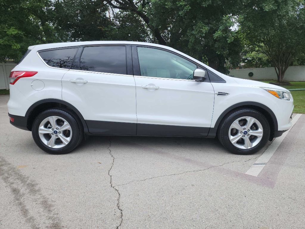 2016 Ford Escape Image 9