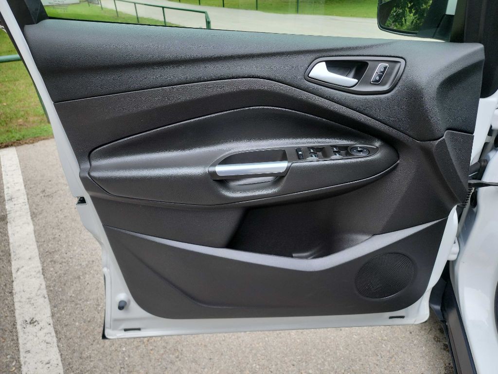 2016 Ford Escape Image 12