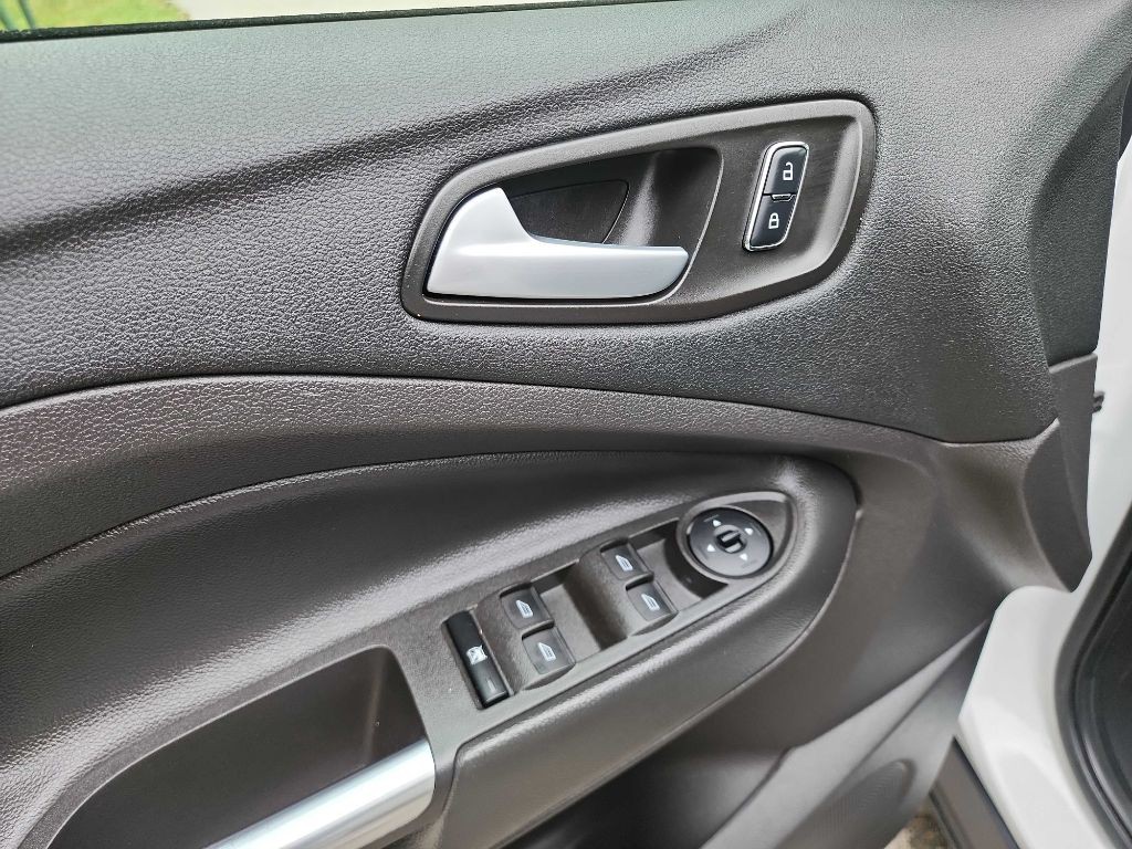 2016 Ford Escape Image 13