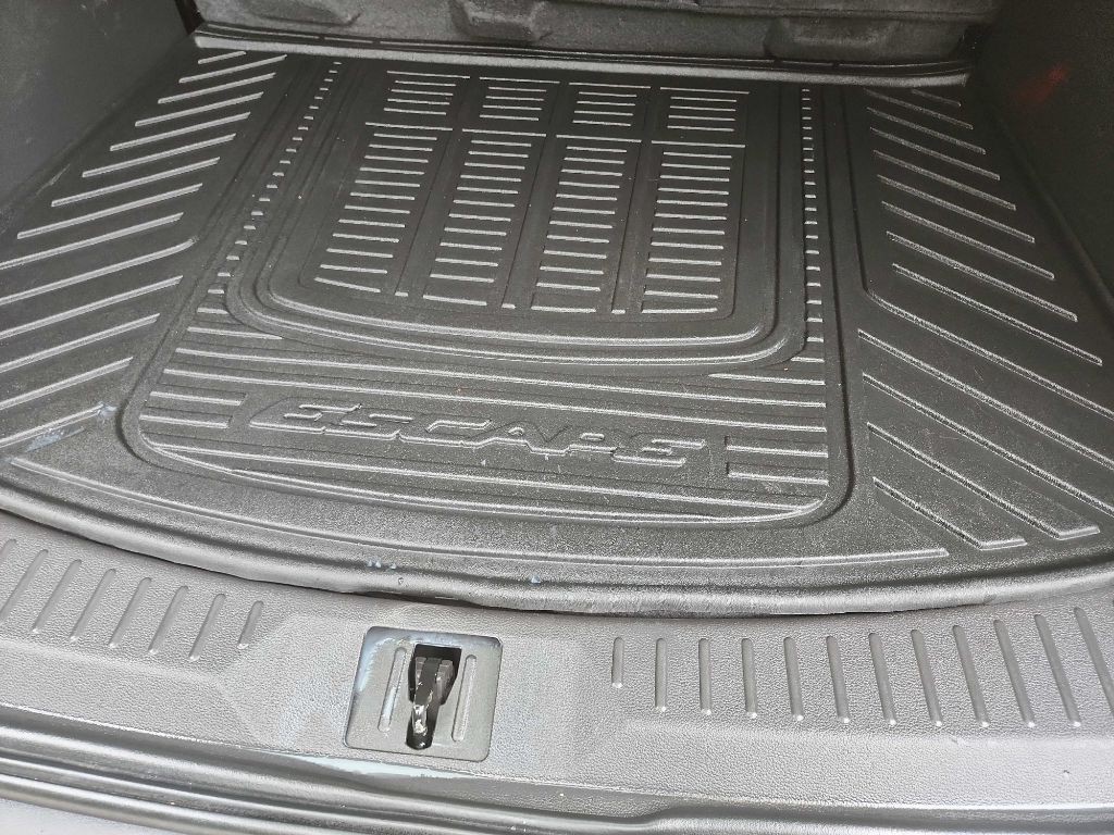 2016 Ford Escape Image 28