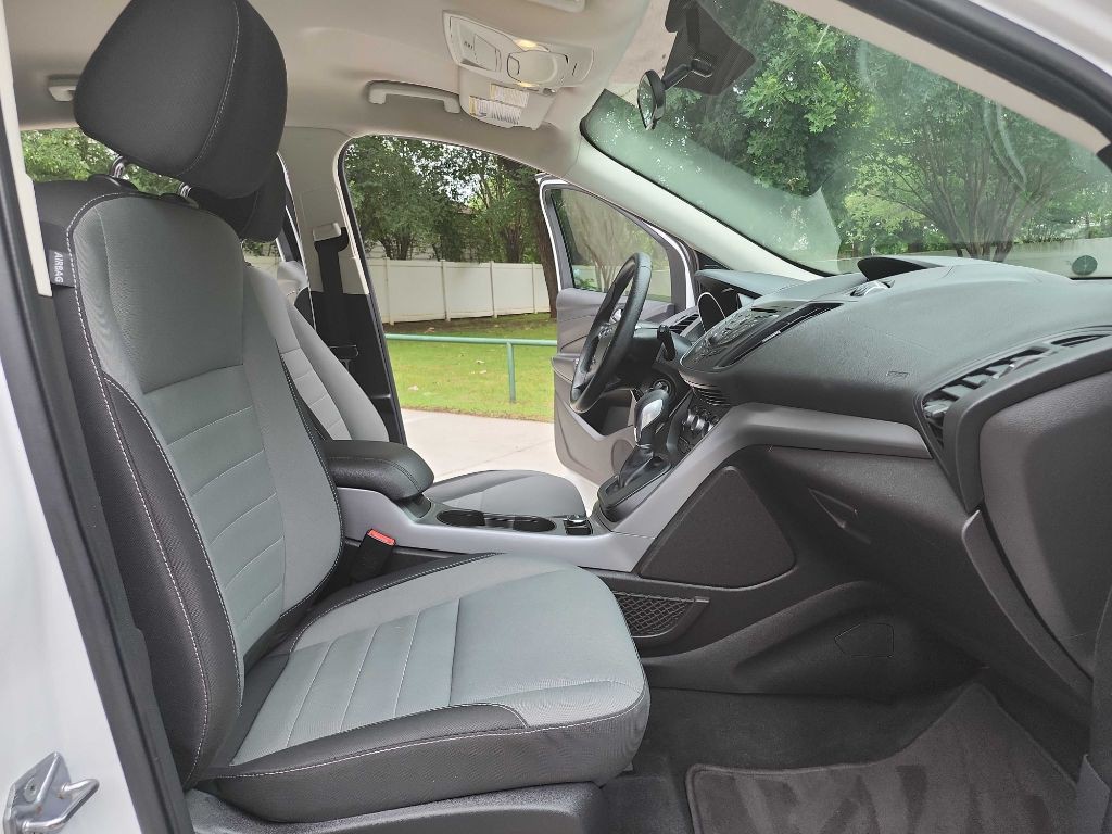 2016 Ford Escape Image 33