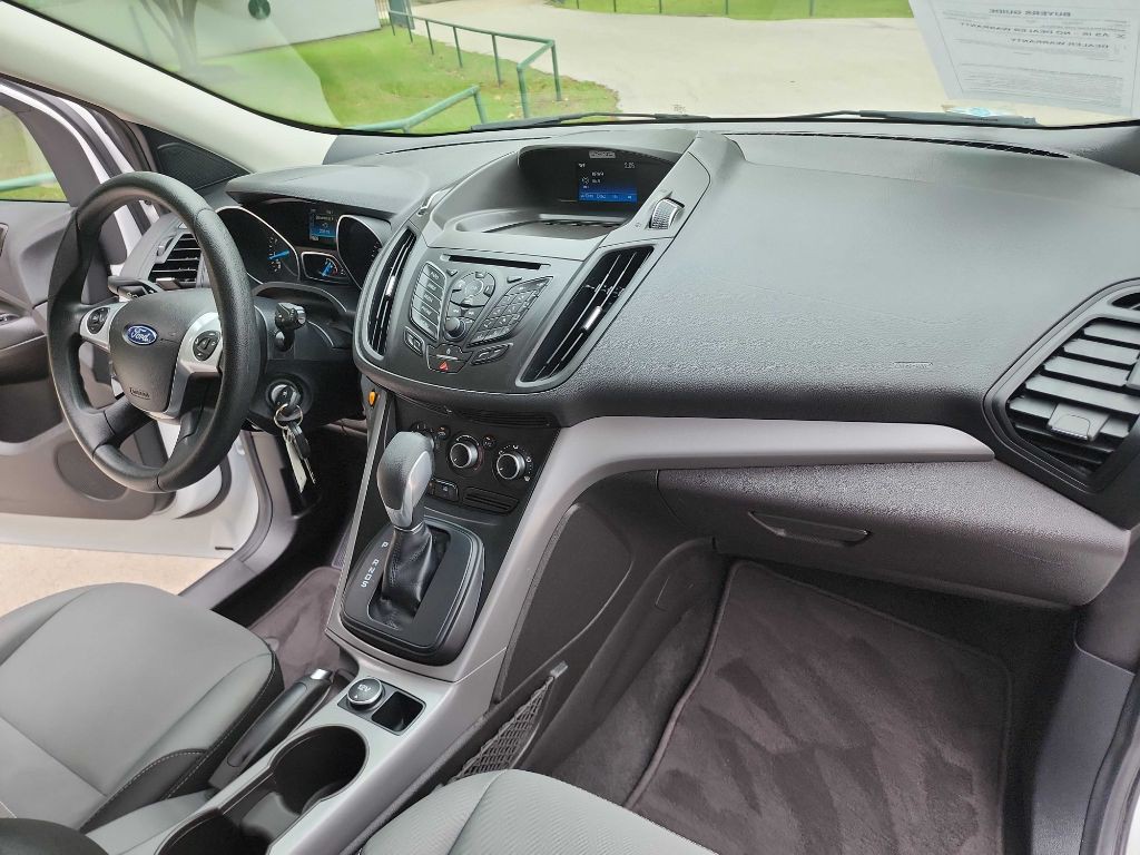 2016 Ford Escape Image 34