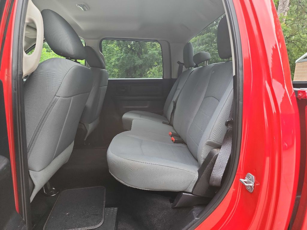 2014 RAM 2500 Image 28