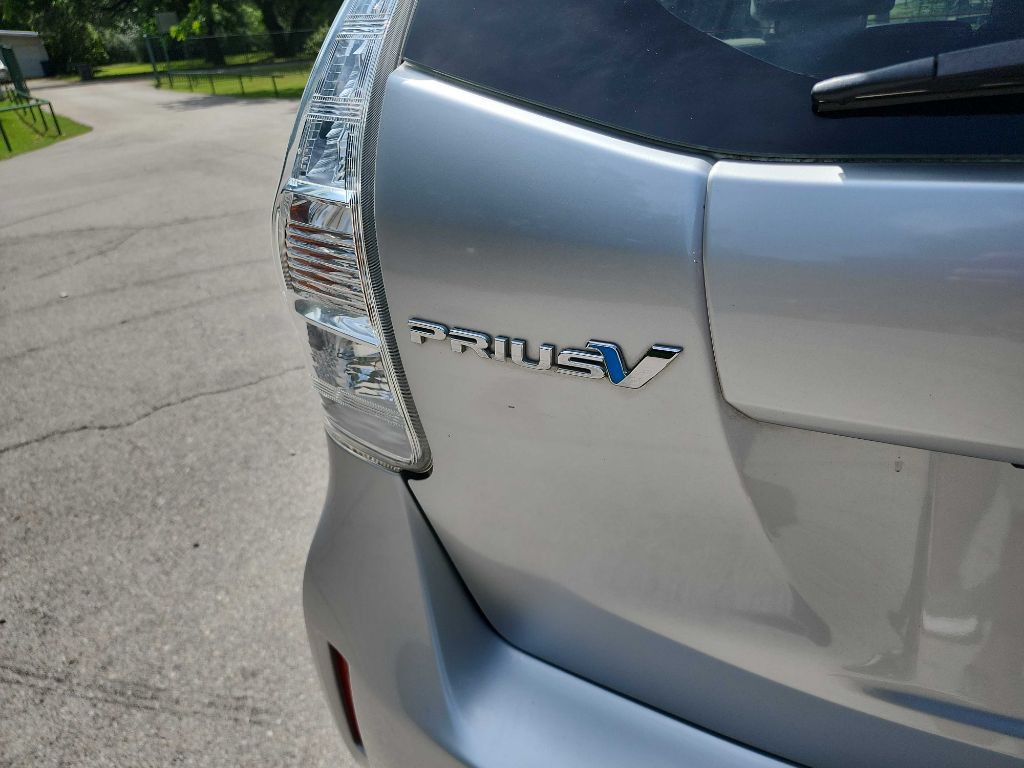 2012 Toyota Prius Image 8