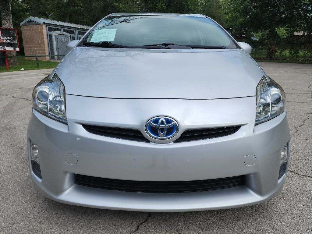 2010 Toyota Prius Image 2