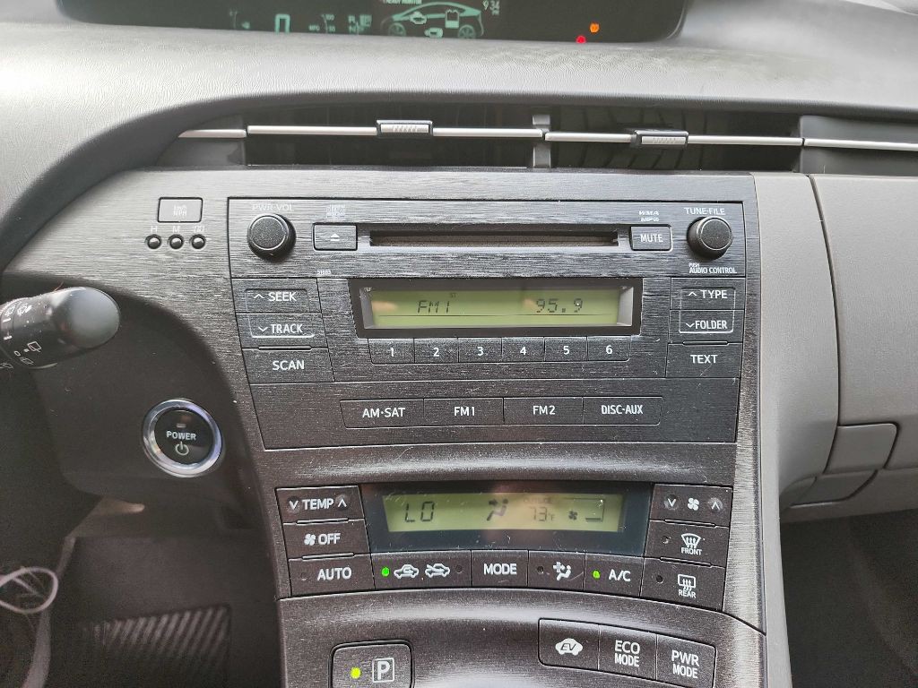 2010 Toyota Prius Image 15