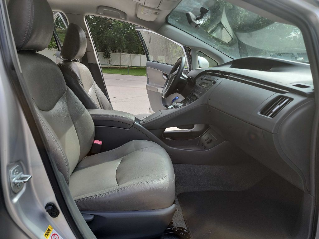 2010 Toyota Prius Image 27