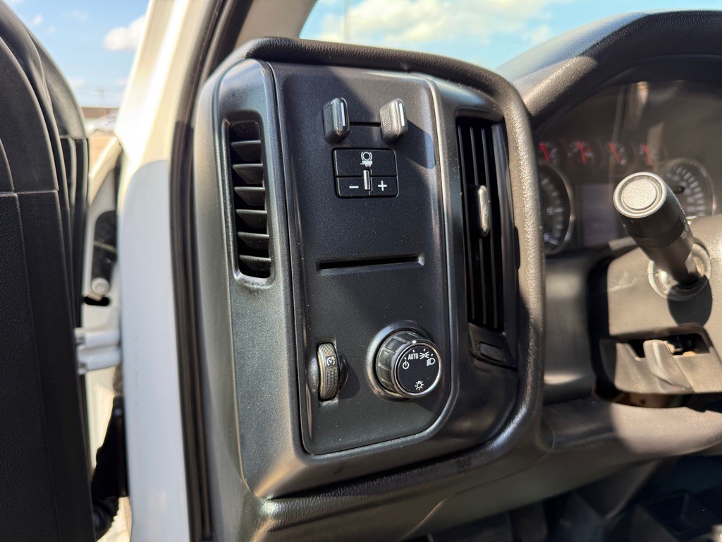 2019 Chevrolet Silverado 1500 Image 19