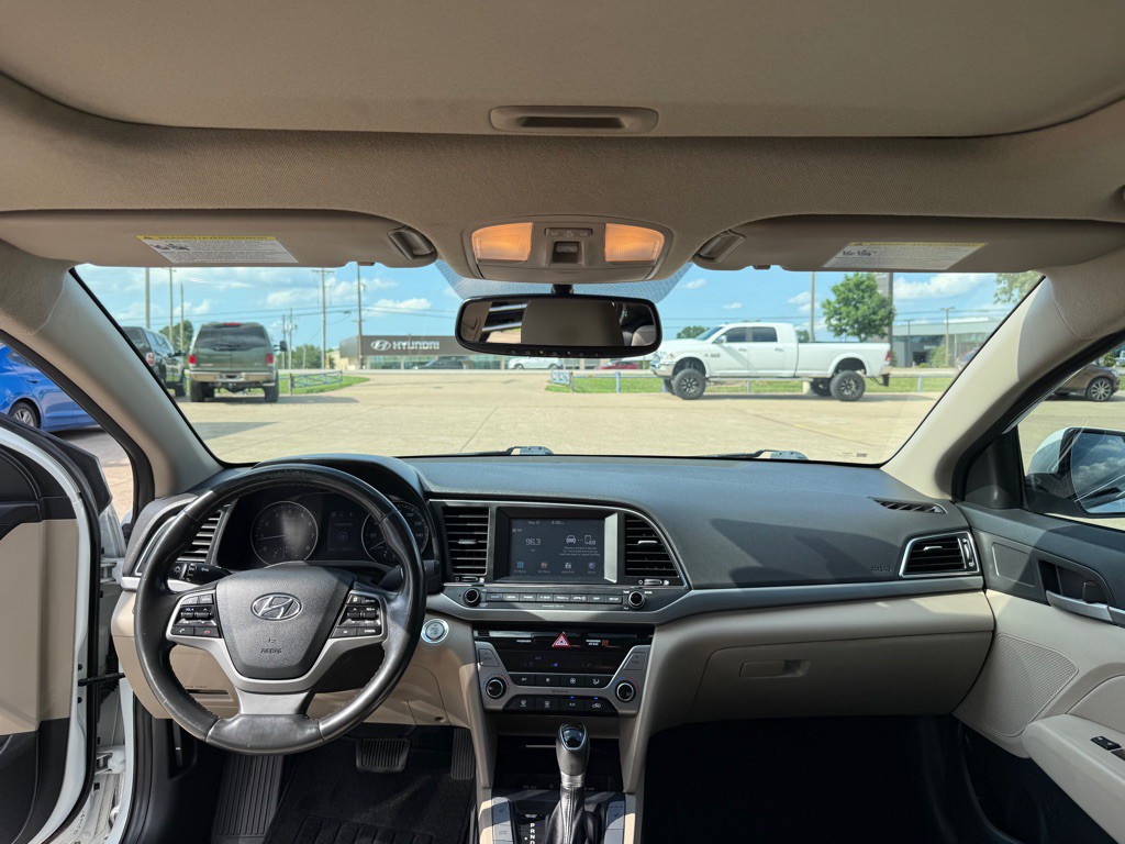 2018 Hyundai Elantra Image 20