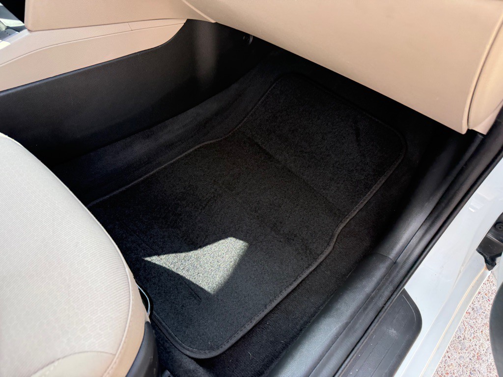 2018 Hyundai Elantra Image 21