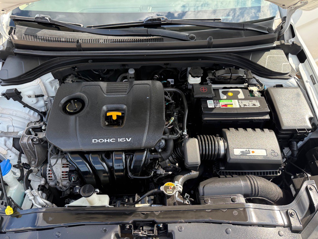 2018 Hyundai Elantra Image 36