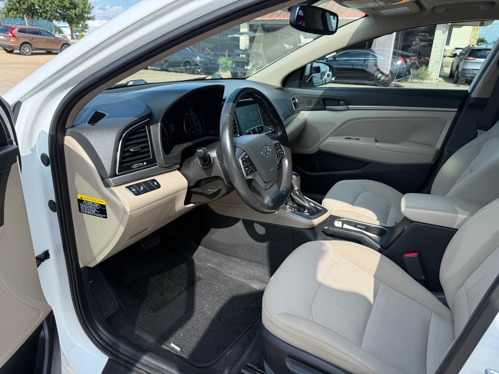 2018 Hyundai Elantra Image 50