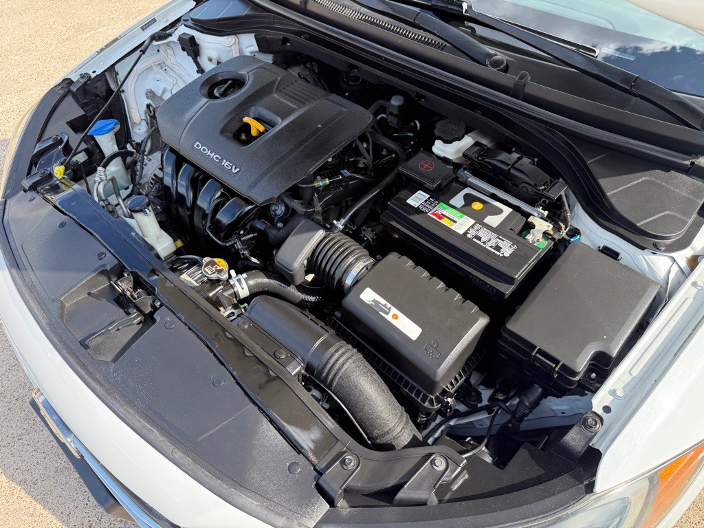 2018 Hyundai Elantra Image 74