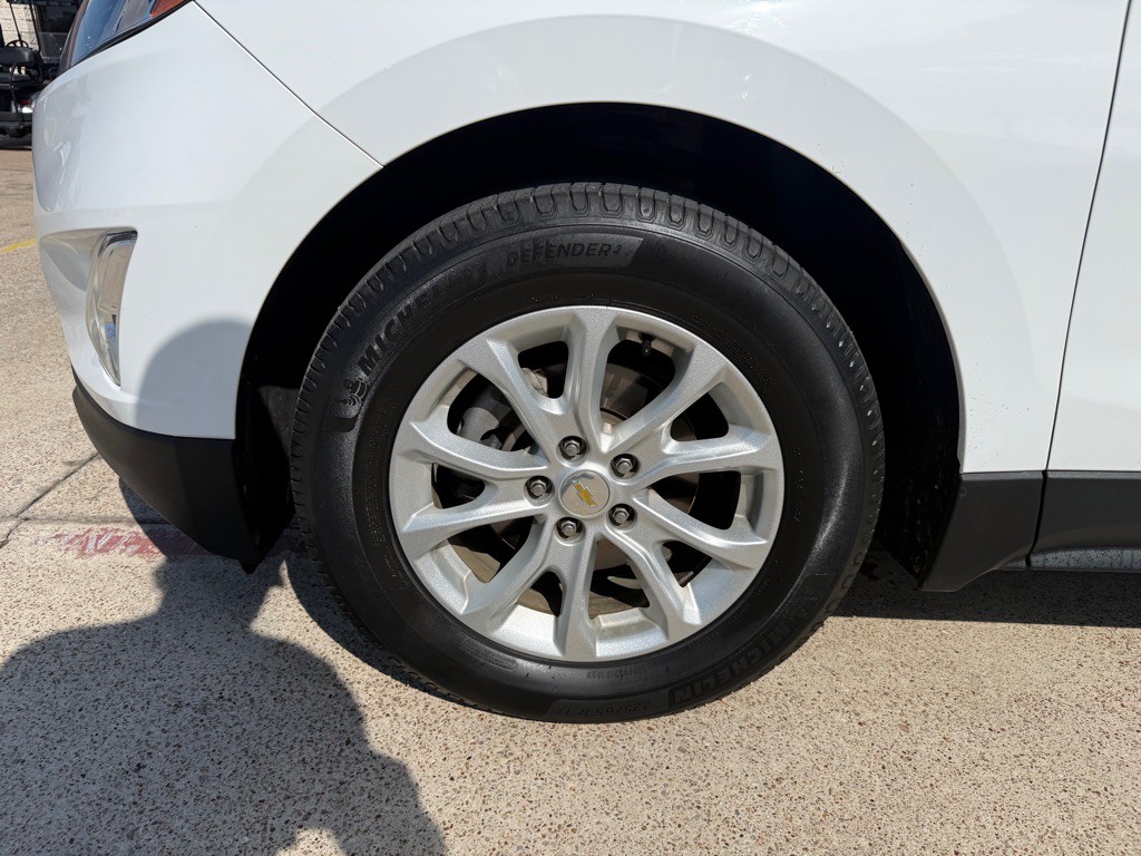 2019 Chevrolet Equinox Image 12