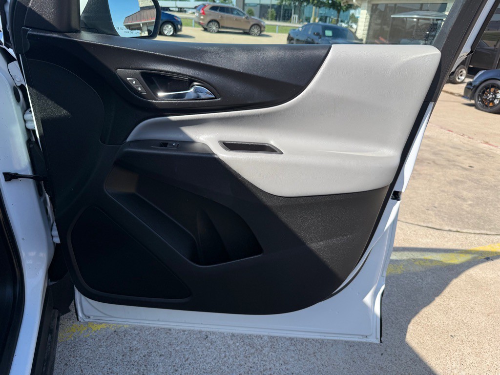 2019 Chevrolet Equinox Image 14