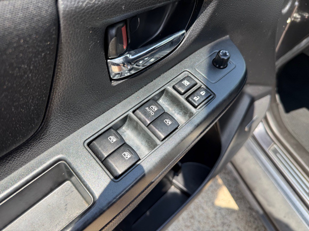 2015 Subaru WRX Image 17