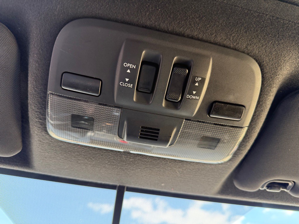 2015 Subaru WRX Image 28