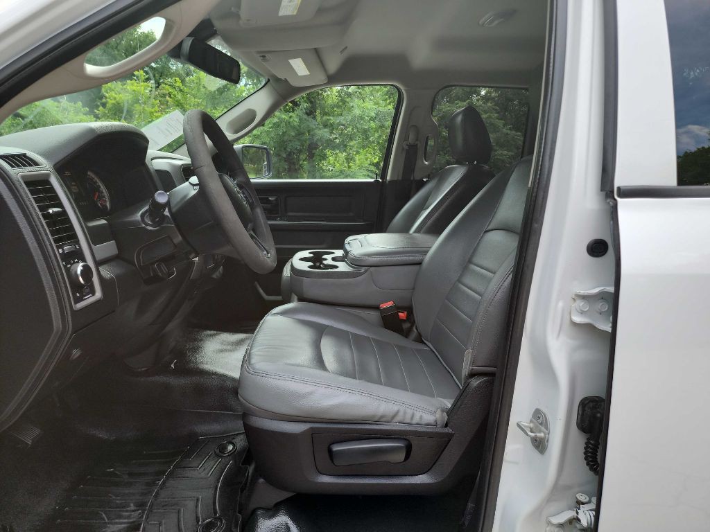 2019 RAM 1500 Image 16