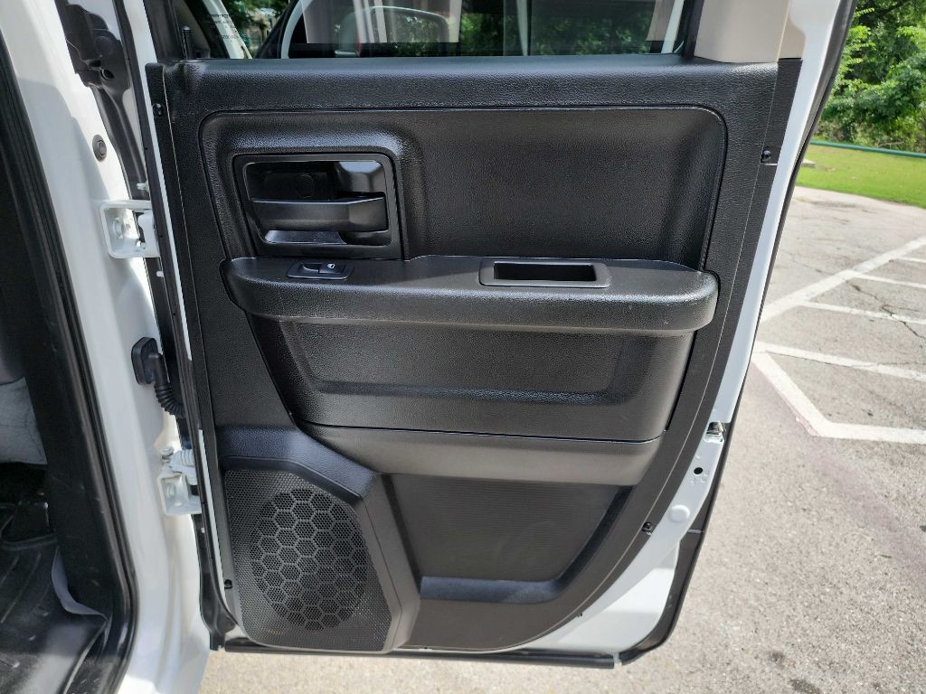 2019 RAM 1500 Image 23