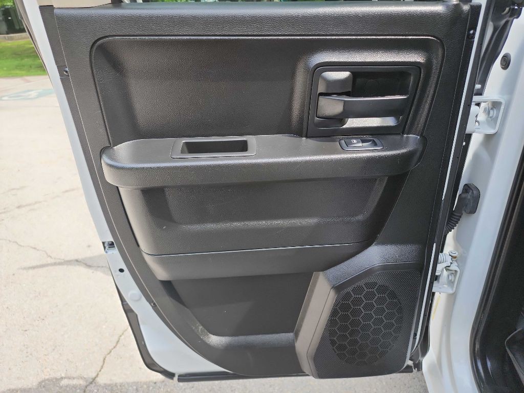 2019 RAM 1500 Image 24