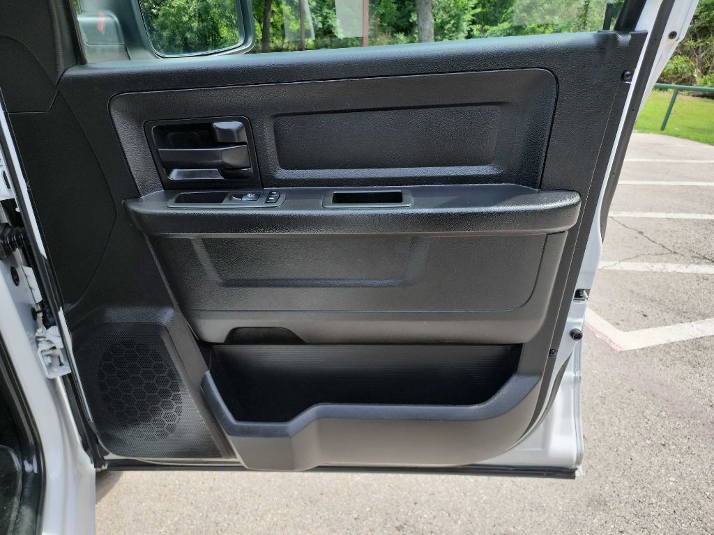 2019 RAM 1500 Image 27